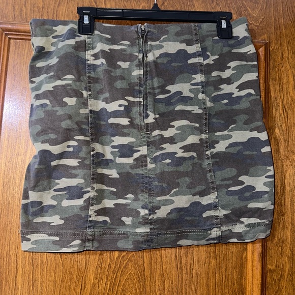 Free People Camo Mini - Picture 2 of 3